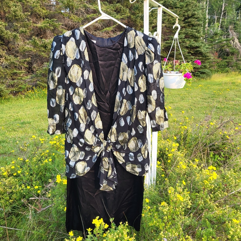 "Diva Worthy" NU-MODE Midi Dress